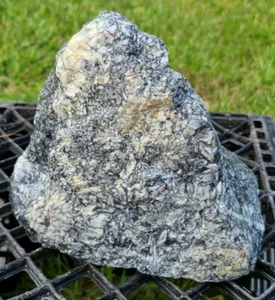 PINOLITE LAPIDARIO GREZZO DALL'AUSTRIA 8 LIBBRE 7,9 OZ - Foto 1 di 6