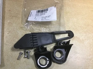 NEW GENUINE VOLKSWAGEN VW TOUAREG FRONT HEADLIGHT REPAIR KIT RIGHT O/S - Picture 1 of 1