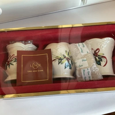 NOVO LENOX Conjunto de 3 Votivas, Castiçais de Porcelana Natal Saudações de Inverno - Imagem 1 de 4