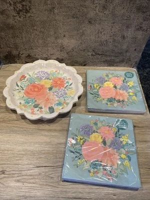 Platos y servilletas de papel mujer pionera Servilletas florales grandes la mujer pionera Foto 1 de 4