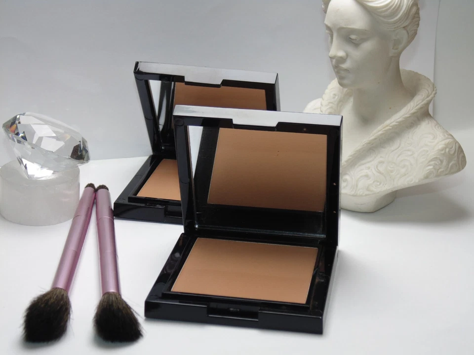 x2 CARGO BLUE_RAY HIGH DEFINITION MAKE UP PRESSED PODWER 0.28 oz  + 2 free brush - Image 1 of 4