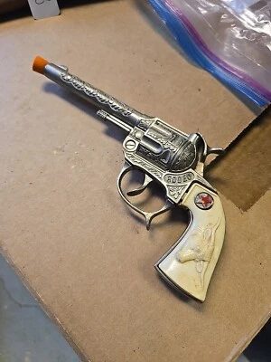Rodeo Red Star Bull Handle CapGun play pistol - Image 1 of 4