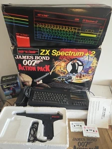 Console Sinclair ZX Spectrum +2 James Bond 007 Action Pack testata tracciata post - Foto 1 di 22