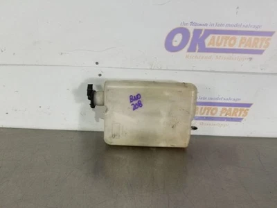 Toyota 4 Runner 2002 depósito de refrigerante Foto 1 de 4