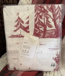 Pottery Barn ~SANTA TOILE~ QUEEN SHEET SET ~CHRISTMAS~ HOLIDAY Claus RARE! - Picture 1 of 6
