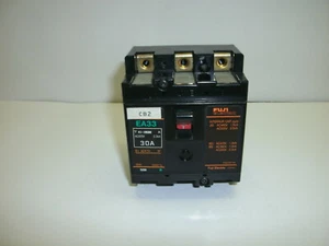 FUJI ELECTRIC EA33 CIRCUIT BREAKER 30 AMP 3 POLE W/O SCREWS AC220V 2.5kA - Picture 1 of 8