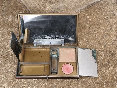 Ancienne Minaudière de Sac Poudrier Rouge à Lèvres Porte Cigarette Vintage - Photo 1/4