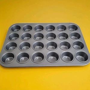 Calphalon 24 Tassen Mini Muffin Cupcake Antihaft Hochwertige Backformen Sauber - Bild 1 von 19
