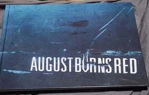 AUGUST BURNS RED 20 YEAR ANNIVERSARY BOOK - Many Photos - Imagen 1 de 15
