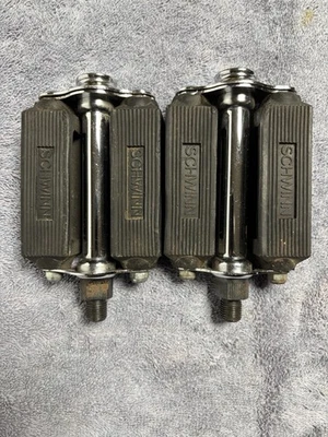 Schwinn Phantom 1950's Style AS 1/2 Pedals - Image 1 of 4