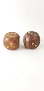 PAR DE DADOS DE MADERA MACIZA DECORACIÓN HOGAR U OFICINA... NUEVOS - Imagen 1 de 6