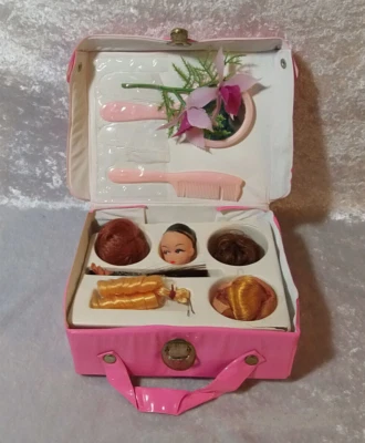 Juego completo de pelucas y cabezas alemanas vintage Petra Von Plasty con estuche ¡Raro! Difícil de encontrar Foto 1 de 4