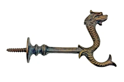 Antiguo gancho de pared victoriano de latón o bronce dragón Foto 1 de 4