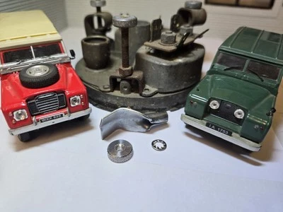 Land Rover Series 2a 3 3:1 Fuel Gauge Instrument Smiths Bezel Dash Short Clamp - Image 1 of 2