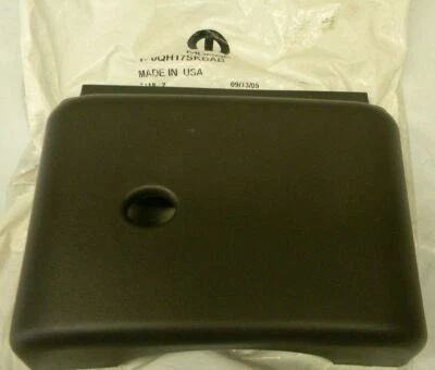 CUBIERTA DE COLUMNA DE DIRECCIÓN MOPAR ORIGINAL #QH17SKBAB SE ADAPTA A CHRYSLER SEBRING 1996 Foto 1 de 4