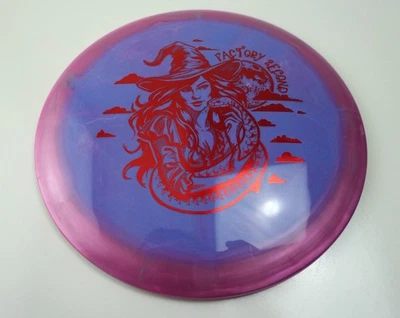 Innova Disc 高尔夫 F2 万圣节光环明星曼巴距离发球杆女巫邮票 173 克 — 第 1/3 张图片