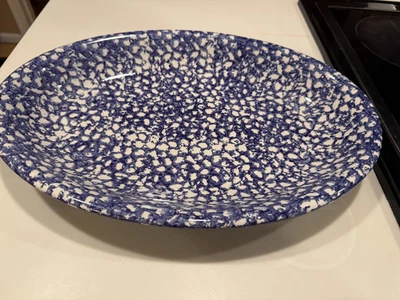 Cuenco de esponja Roma Inc vintage azul y blanco hecho en Italia 16"L X 2"H PRISTI Foto 1 de 3