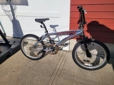 Bonita bicicleta BMX Schwinn Power Matic azul estilo libre de 20 pulgadas para niños Foto 1 de 4
