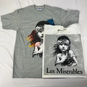 T-shirt promozionale vintage anni '80 Les Misérables musical Hanes Med. 1986 Two Sided USA - Foto 1 di 17