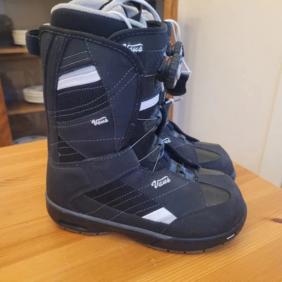 VANS ENCORE Women's Snowboard Shoes Tri-fit Asym-X Size 7 Excellent! - Image 1 of 4