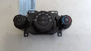 Temperature Control AC Manual Temperature Control Fits 14-19 FIESTA 267711 - Picture 1 of 6