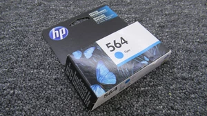 HP 564 Tintenpatrone Cyan Ablaufdatum 1/2018 - Bild 1 von 4