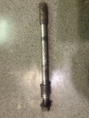 Kawasaki Kz 550 Ltd 550 Front Axle 1980 1981 1982  - Image 1 of 4