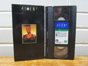 Alien 3 VHS Tape Horror Movie FOX Video 1992 - Picture 1 of 6