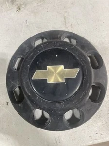 1990-1998 Silverado 2500 3500 SRW 8 lug steel wheel black oem center cap - Picture 1 of 6