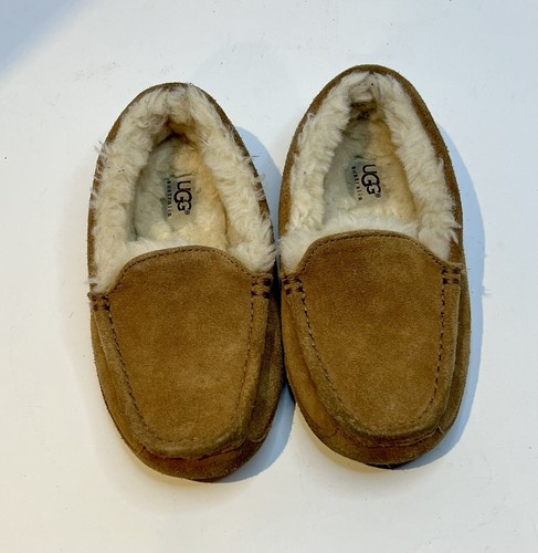 Mocassino pantofola UGG bambini unisex Ascot pelle scamosciata foderato pelle di pecora taglia ragazzo??