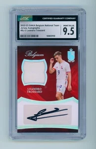 Carte maillot autographe 2022-23 Leandro Trossard Daka Belgique 26/30 CGC 9,5 - Photo 1/3