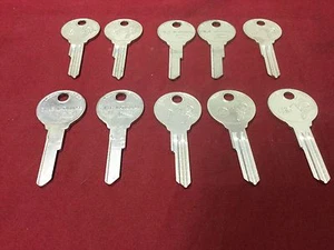 Cole FO221 for Porsche, Audi & Volkswagen Key Blanks, Set of 10 - Locksmith - Picture 1 of 3