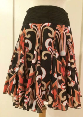 Falda estampada acampanada de algodón Bebe hasta la rodilla negra multi XS NUEVA CON ETIQUETAS $79 Foto 1 de 4