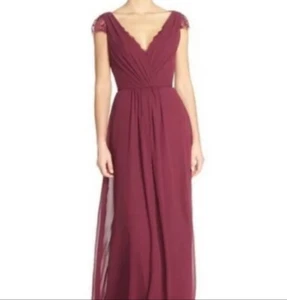 Maxi abito donna Hayley Paige Occasions bordeaux damigella d'onore taglia 6 - Foto 1 di 20