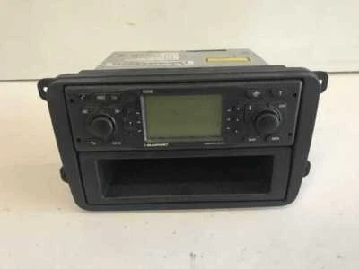 VW Golf 5 Autoradio Radio Navigationssystem 1K0035191A - Bild 1 von 4