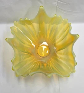 Fostoria Vaseline Heirloom Opalescent Yellow Art Glass Handkerchief Vintage Bowl - Picture 1 of 11