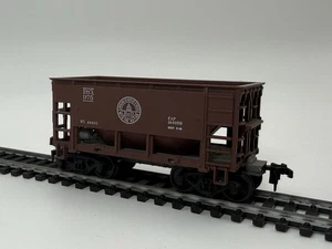 HO Roundhouse B&O Erzwagen - #975 - zusammengebaut - klassisch braun - Achsschenkelkupplungen - Bild 1 von 5