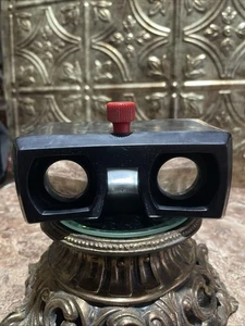 Optics / Viewer Eyepiece from Airequipt Stereo Theater - Picture 1 of 11