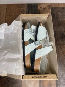 Neu Birki's Birkenstock Aziza Damen weiß grün Streifen Sandale Gr. 38 W7 US - Bild 1 von 9