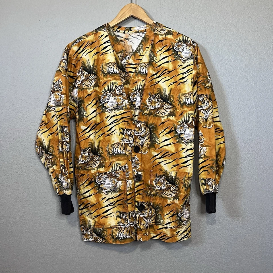 Conjunto de blusa e jaqueta feminina vintage com estampa de tigre combinando médica tamanho pequeno - Imagem 1 de 4