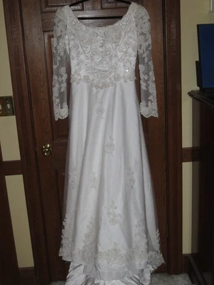 Beaded Sequined Floral Embroidered White Wedding Dress w/Attached Train - Sz 12 - Image 1 of 4