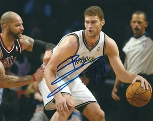 Signed 8x10 BROOK LOPEZ Brooklyn Nets Autographed Photo w/COA - Picture 1 of 1