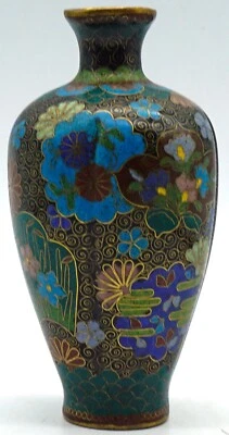 Jarrón Meiji Cloisonne japonés antiguo colorido muchos patrones florales diferentes Foto 1 de 4