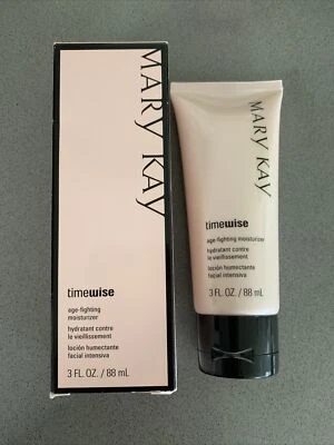 Mary Kay TimeWise Age Fighting Moisturizer Combination/Oily Skin. - Image 1 of 3