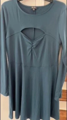 女式百合玫瑰绿色长袖连衣裙 XXL 码 — 第 1/3 张图片