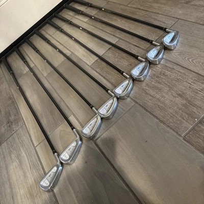 Juego de hierros RAC LT [Izquierdo / TaylorMade] 8 piezas 3-4-5-6-7-8-9-P Garman Perfo Foto 1 de 4