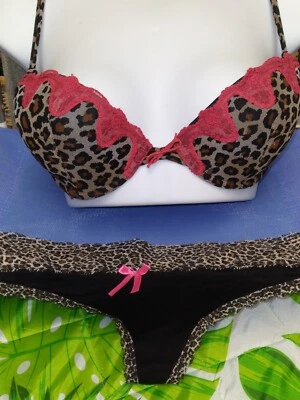 JUEGO DE SUJETADOR VINTAGE JEZABEL & HONEYDEW 2 PIEZAS 34C/L NOS ALMOHADILLAS INTERIORES QUITAR VER FOTOS  Foto 1 de 4