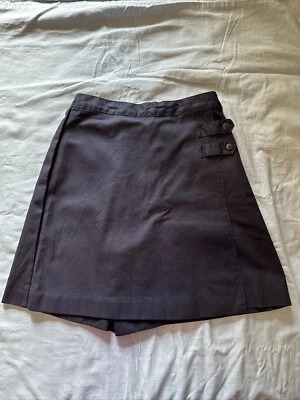 Dennis Uniforme Azul Marino Skort, J7, Estilo 3521 Foto 1 de 4