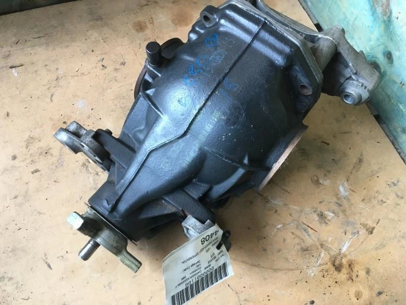 TRANSPORTADOR TRASERO TIPO 222 S550 LWB AWD VIN G8F SE ADAPTA 14-16 MERCEDES BENZ CLASE S 1584 Foto 1 de 4