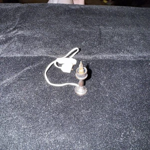 Metal Candle Bulb Table Lamp Miniature 1:12 Scale Dollhouse No Shade - Foto 1 di 2